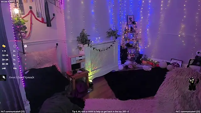 AliceW0lf online show from October 6, 2025, 6:27 pm