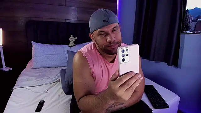 anthonylatynxd online show from July 3, 2026, 11:22 pm