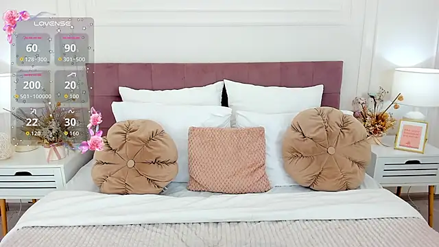 JasmiLyn online show from October 8, 2025, 5:27 am