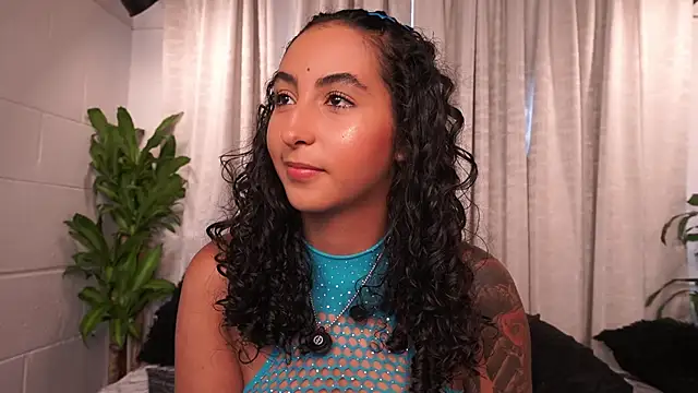 agatha collins  online show from January 7, 2026, 7:38 pm