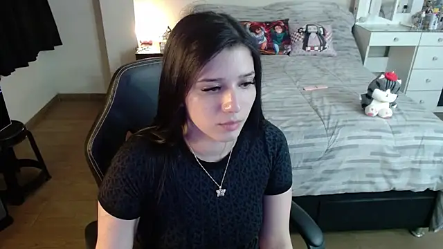 kittykat18x online show from October 28, 2025, 1:09 am