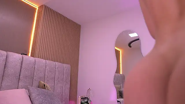 violeta aroca online show from February 21, 2026, 3:07 am