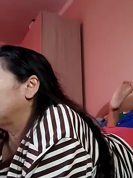 Zulfiya Bruce online show from October 29, 2025, 12:18 pm