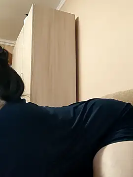 Snapshot of Zulfiya_Bruce chatting on December 15, 2025, 6:12 pm Zulfiya Bruce online show from December 15, 2025, 6:12 pm