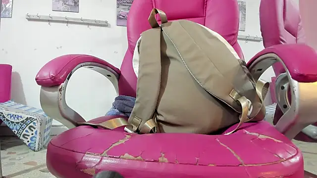 CAMILA--REY online show from December 5, 2025, 11:41 am