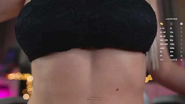 Snapshot of misstics_ chatting on February 2, 2025, 5:26 pm misstics online show from February 2, 2025, 5:26 pm