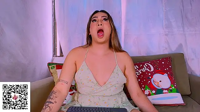 Snapshot of ISABELLASSMITH chatting on November 28, 2025, 6:10 pm ISABELLASSMITH online show from November 28, 2025, 6:10 pm