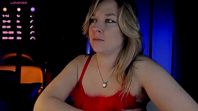 Snapshot of 5_in_one chatting on November 1, 2025, 4:25 am 5 in one online show from November 1, 2025, 4:25 am