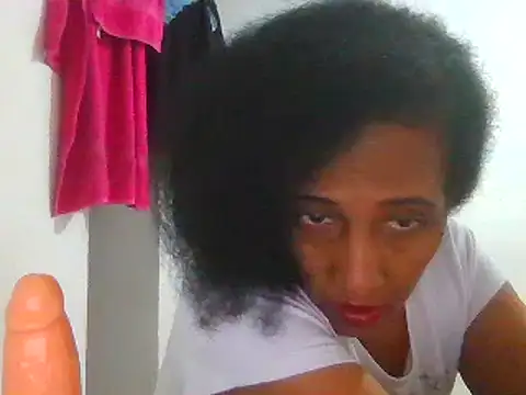 Snapshot of Aishamara chatting on March 17, 2025, 12:19 am Aishamara online show from March 17, 2025, 12:19 am