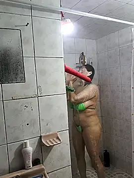 LaInsaciableIntensa online show from February 15, 2026, 8:38 pm