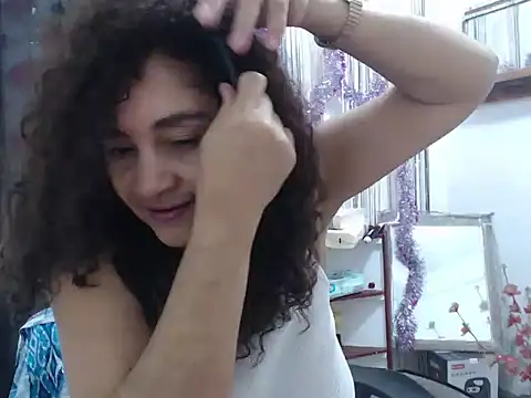 Snapshot of heyline_milf chatting on December 6, 2024, 3:55 pm heyline milf online show from December 6, 2024, 3:55 pm
