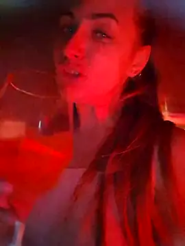 Snapshot of Keli_Jessi chatting on October 26, 2025, 6:58 pm Keli Jessi online show from October 26, 2025, 6:58 pm