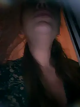 Snapshot of Keli_Jessi chatting on November 11, 2025, 7:36 pm Keli Jessi online show from November 11, 2025, 7:36 pm