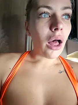 Snapshot of Keli_Jessi chatting on November 15, 2025, 7:10 pm Keli Jessi online show from November 15, 2025, 7:10 pm