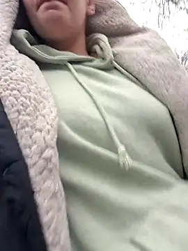 Keli Jessi online show from February 15, 2026, 2:36 pm