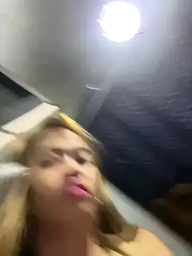 Snapshot of pinay4uwithagoodheart chatting on December 20, 2025, 5:20 pm pinay4uwithagoodheart online show from December 20, 2025, 5:20 pm