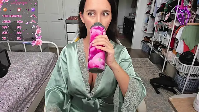 sweetbuttocks1 online show from February 4, 2026, 5:41 pm