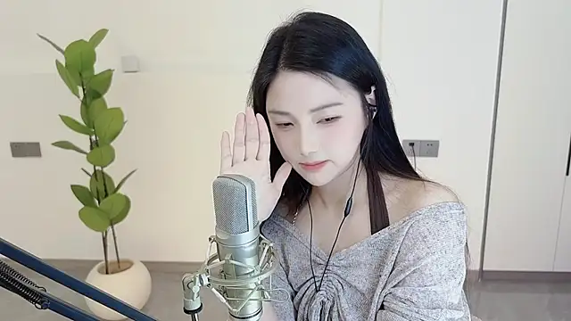 HaagenDazs  online show from March 6, 2025, 1:16 am