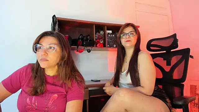 Susaan Miilf online show from January 14, 2026, 4:23 pm