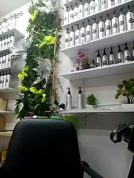 LunaZambrano online show from February 6, 2025, 12:22 am