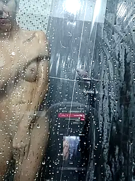 LunaZambrano online show from February 7, 2025, 5:51 pm