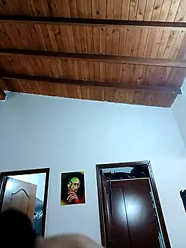 LunaZambrano online show from February 20, 2025, 3:52 pm