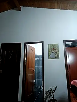 LunaZambrano online show from February 12, 2026, 2:06 am