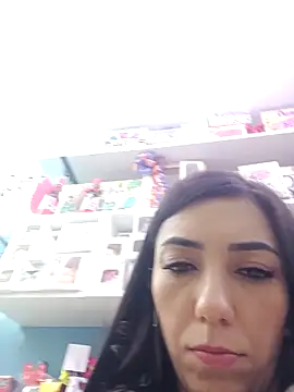 LunaZambrano online show from March 21, 2026, 6:44 pm