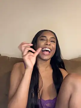 Snapshot of CandyLuxxxx chatting on December 6, 2024, 9:02 pm CandyLuxxxx online show from December 6, 2024, 9:02 pm