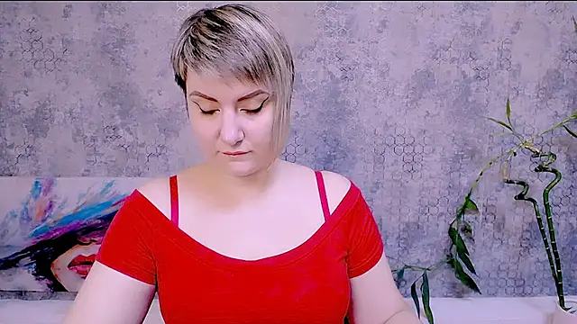 Djullia online show from October 31, 2025, 8:15 am