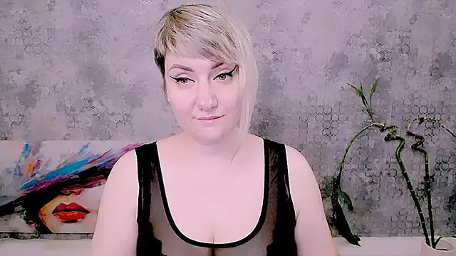 Snapshot of Djullia chatting on June 29, 2026, 10:26 am Djullia online show from June 29, 2026, 10:26 am