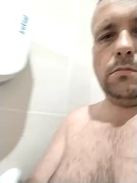 manubm03 online show from October 30, 2025, 11:33 am