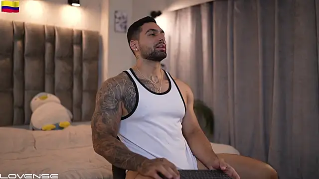 Snapshot of john_king29 chatting on October 11, 2025, 12:21 am john king29 online show from October 11, 2025, 12:21 am