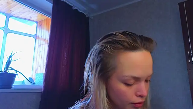 sinteas online show from March 27, 2026, 1:33 pm