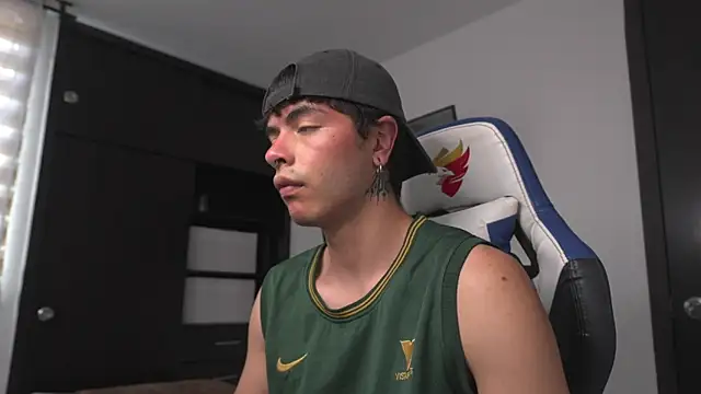  morghan  online show from April 15, 2026, 7:21 pm