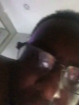 Snapshot of Londonfrotadejr chatting on December 3, 2024, 12:59 pm Londonfrotadejr online show from December 3, 2024, 12:59 pm