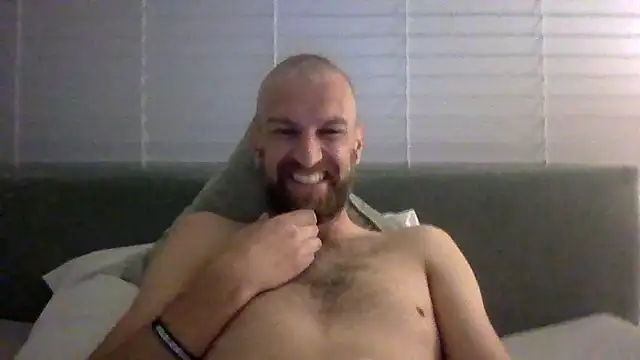 Snapshot of Matts1988 chatting on September 17, 2025, 3:19 am Matts1988 online show from September 17, 2025, 3:19 am