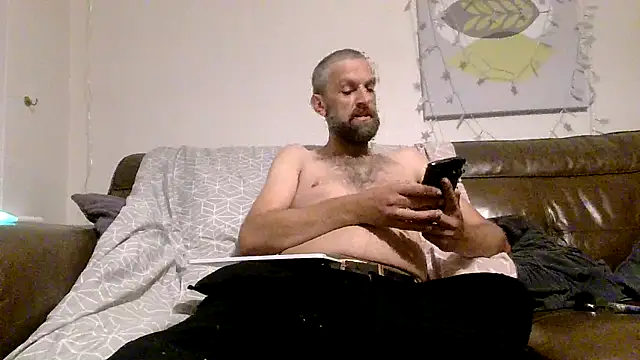 Snapshot of Matts1988 chatting on October 2, 2025, 11:45 pm Matts1988 online show from October 2, 2025, 11:45 pm