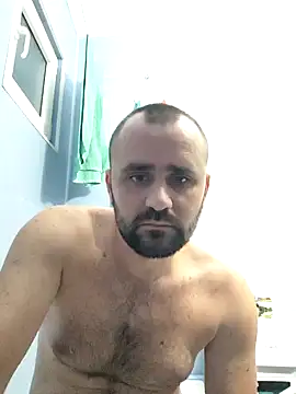 Snapshot of Govora chatting on January 19, 2025, 3:53 pm Govora online show from January 19, 2025, 3:53 pm