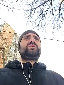 Snapshot of Govora chatting on February 22, 2025, 10:51 am Govora online show from February 22, 2025, 10:51 am