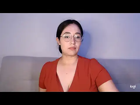 YummymeowW online show from July 5, 2026, 1:01 am