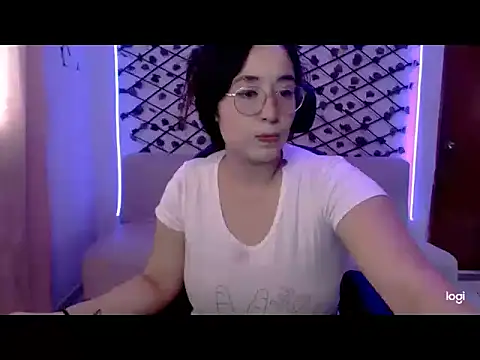 YummymeowW online show from July 25, 2026, 9:12 pm