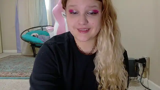 Emihaze online show from November 29, 2025, 7:17 pm