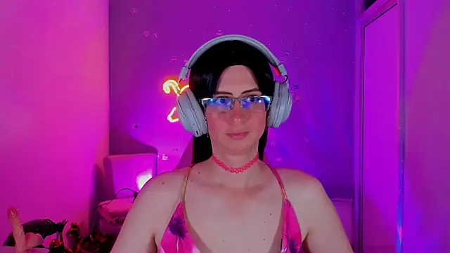 Snapshot of KimberlyJohnsoon chatting on December 22, 2024, 3:33 am KimberlyJohnsoon online show from December 22, 2024, 3:33 am
