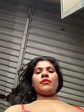 Shreya-Shetty09 online show from May 13, 2026, 2:42 am