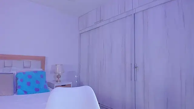 Snapshot of mia_hank chatting on November 22, 2025, 11:42 am mia hank online show from November 22, 2025, 11:42 am