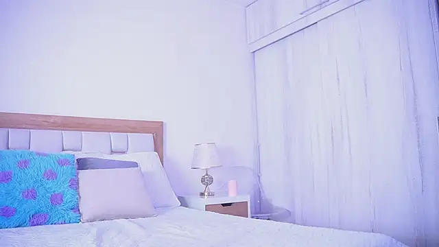 Snapshot of mia_hank chatting on November 26, 2025, 11:44 am mia hank online show from November 26, 2025, 11:44 am