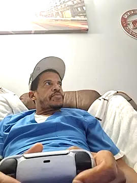 Snapshot of Fonzarelli chatting on January 29, 2025, 6:43 am Fonzarelli online show from January 29, 2025, 6:43 am