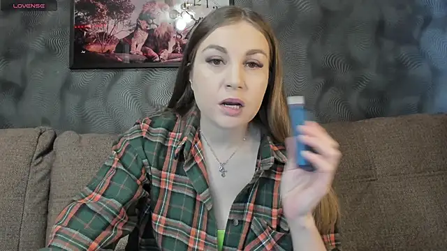 Snapshot of CassieMils chatting on March 1, 2025, 7:41 am CassieMils online show from March 1, 2025, 7:41 am