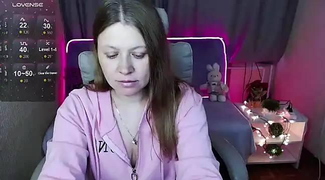 alekasamui online show from December 19, 2024, 1:28 am